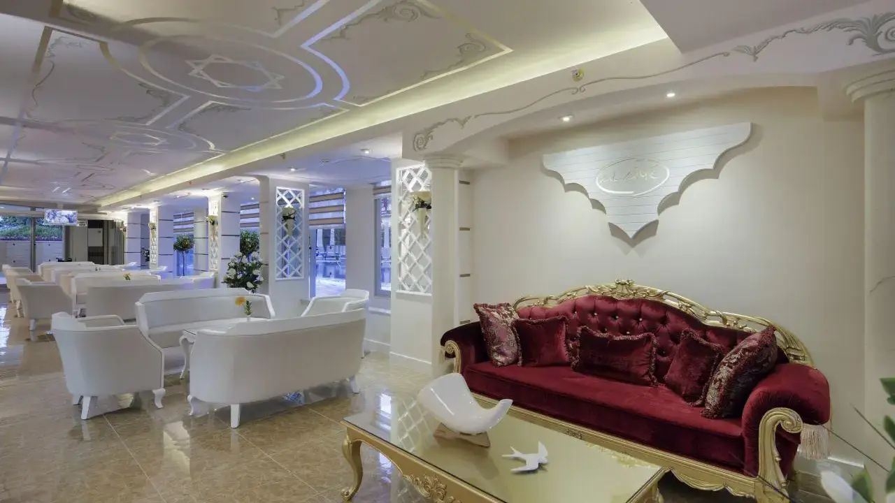 ALAIYE KLEOPATRA HOTEL
