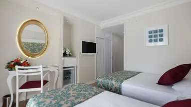 ALAIYE KLEOPATRA HOTEL