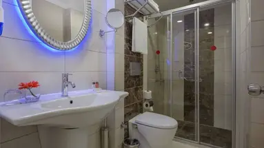 ALAIYE KLEOPATRA HOTEL
