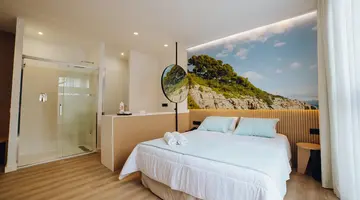 Alannia Salou
