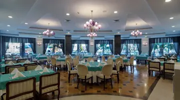 Alba Queen Hotel