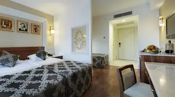 ALBA QUEEN HOTEL
