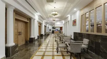 Alba Queen Hotel