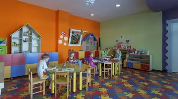 Alba Queen Hotel