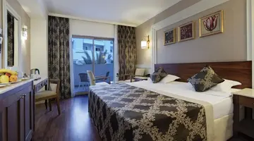 Alba Queen Hotel