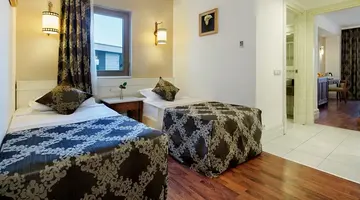 ALBA QUEEN HOTEL