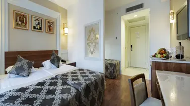 ALBA QUEEN HOTEL