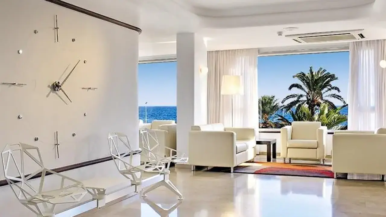 Albahia Hotel