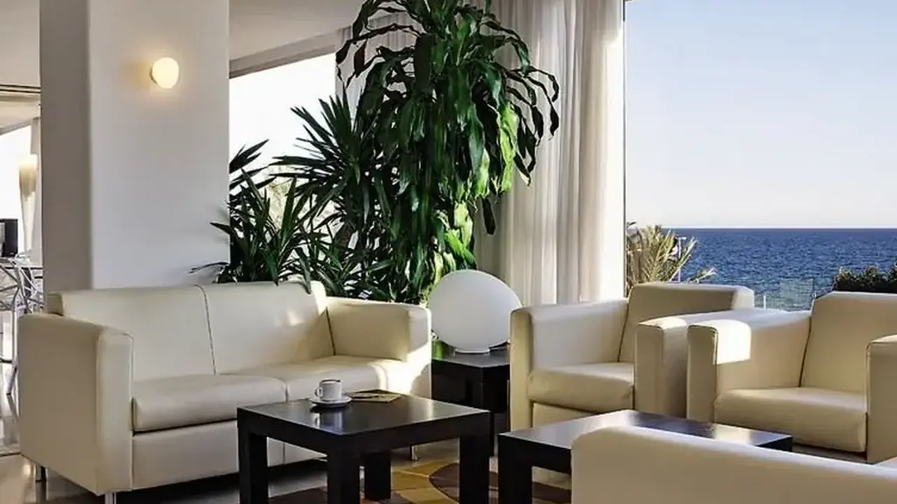 Albahia Hotel
