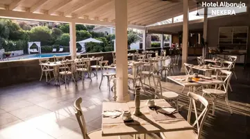 ALBARUJA HOTEL