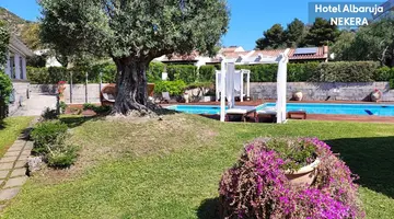 ALBARUJA HOTEL