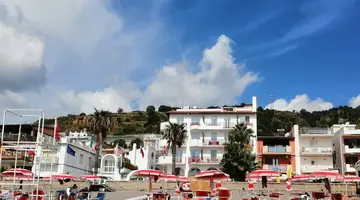 Albatros Beach Hotel