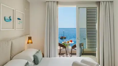 ALBATROS BEACH HOTEL