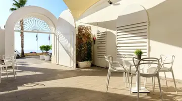 Albatros Beach