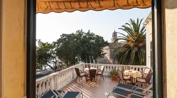 ALBATROS HOTEL