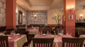 ALBATROS HOTEL