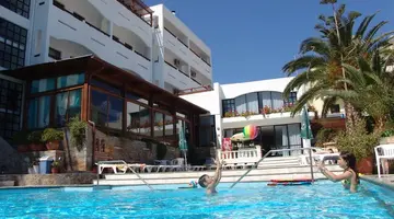 Albatros Hotel