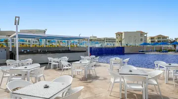 ALBATROS MAKADI RESORT