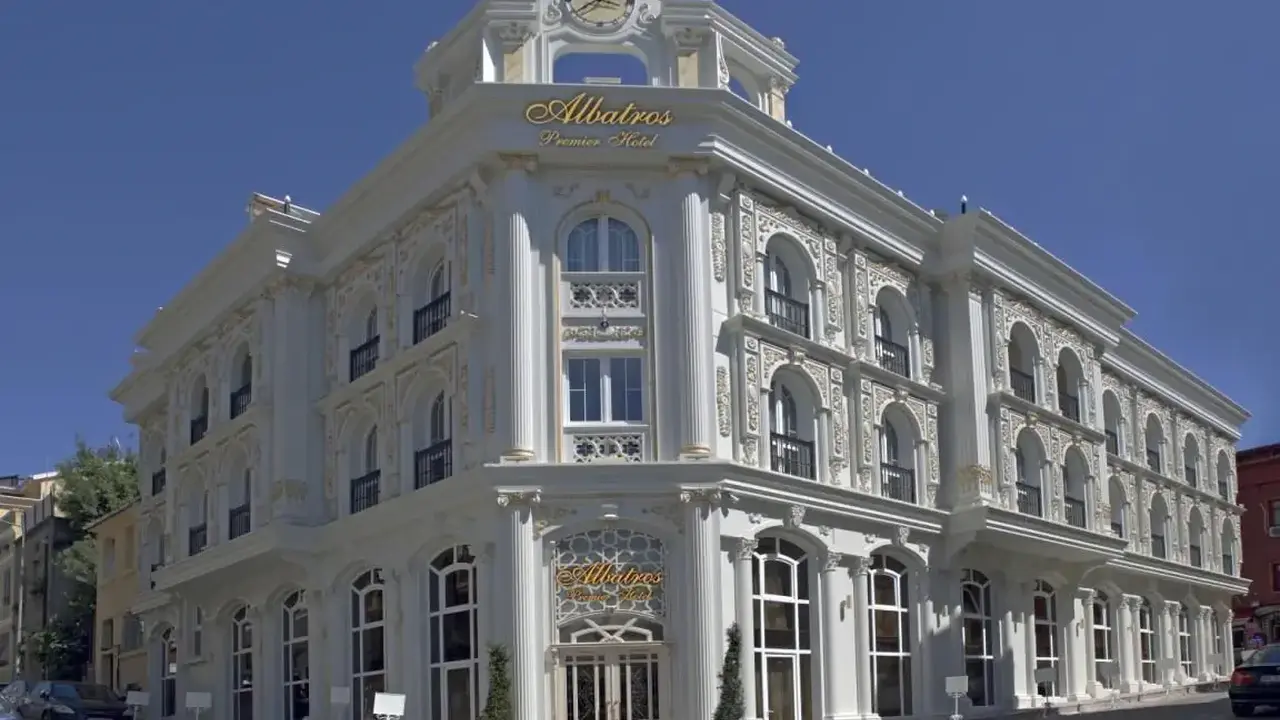 ALBATROS PREMIER HOTEL