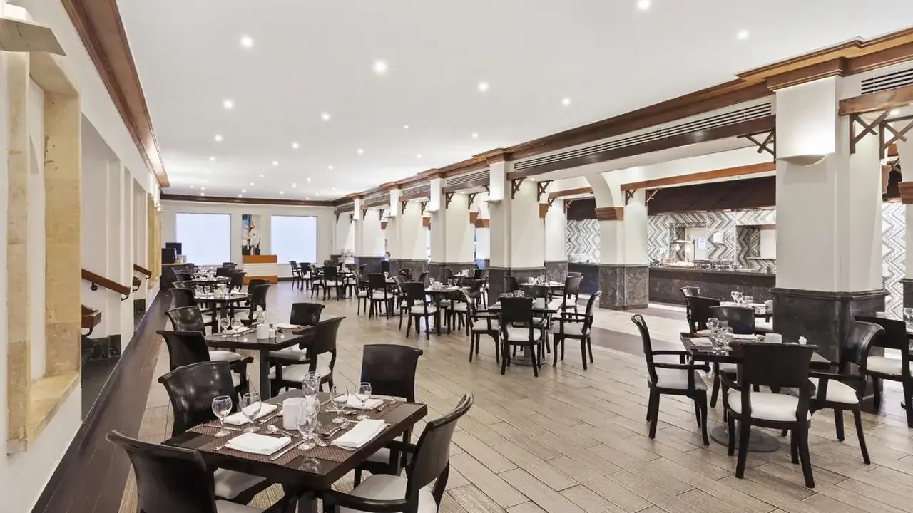 Albatros Royal Grand Sharm Resort