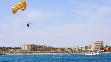 Albatros White Beach Hotel