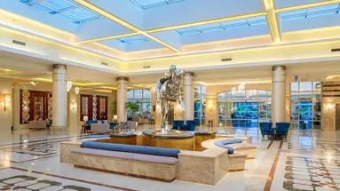 Albatros White Beach Hotel