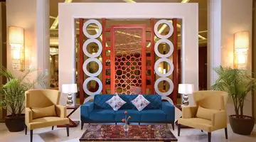 Albatros White Beach Hotel