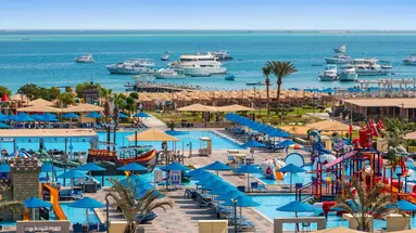 Albatros White Beach Hotel