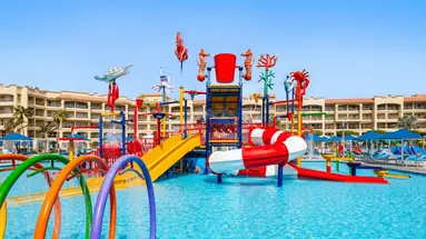 Albatros White Beach Hotel