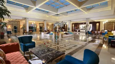 Albatros White Beach Hotel