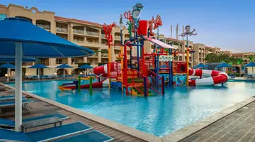 Albatros White Beach Hotel