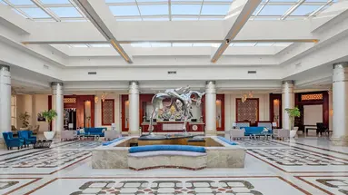Albatros White Beach Hotel
