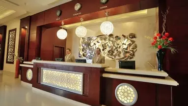 Albatros White Beach Hotel