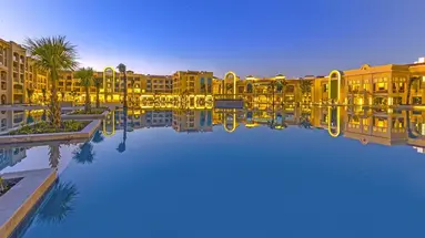 Albatros White Beach Resort