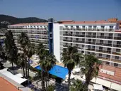 Albatros White Beach Resort