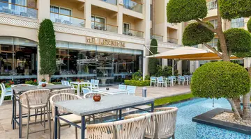 Albatros White Beach