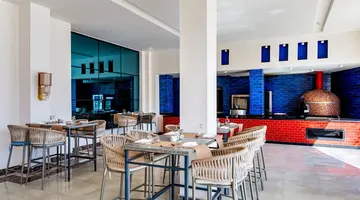 Albatros White Beach