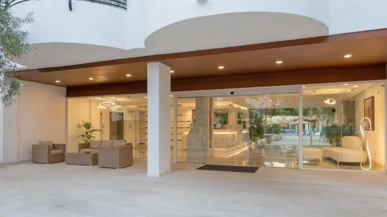 Alcudia Beach Apartments