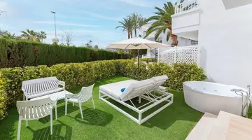 Alcudia Garden Apart
