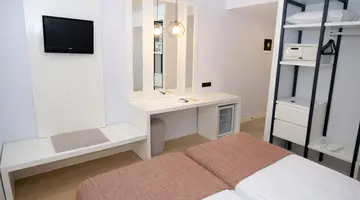ALDER GARDEN HOTEL