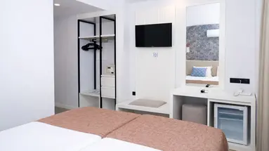 ALDER GARDEN HOTEL