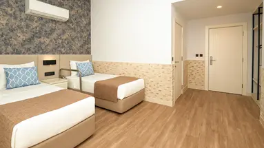 ALDER GARDEN HOTEL