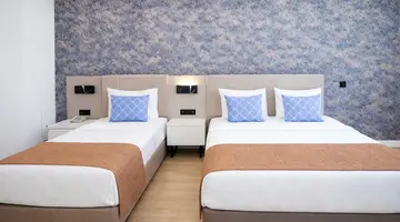 ALDER GARDEN HOTEL