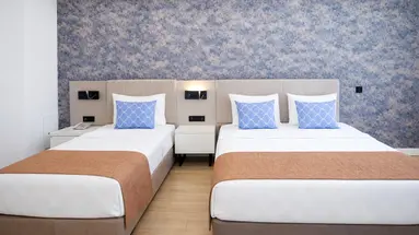 ALDER GARDEN HOTEL