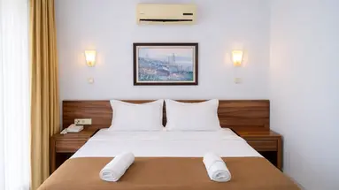 ALDER GARDEN HOTEL