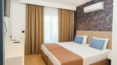 ALDER GARDEN HOTEL