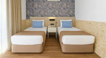 ALDER GARDEN HOTEL
