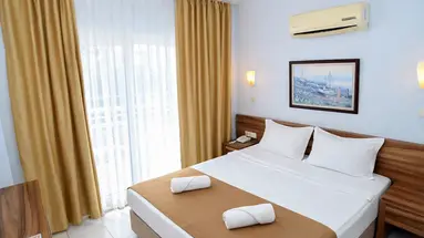 ALDER GARDEN HOTEL