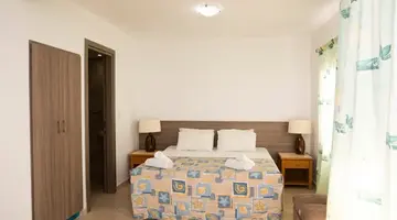 Alecos Hotel Apartments