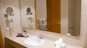 ALEGRIA PLAZA PARIS HOTEL ****
